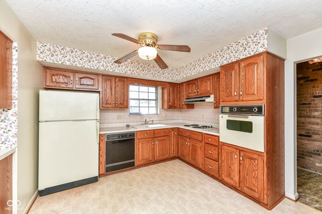 9560 Mercury Drive, Indianapolis, IN 46229