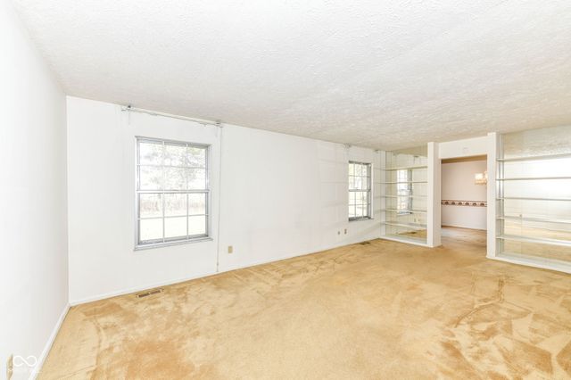 9560 Mercury Drive, Indianapolis, IN 46229