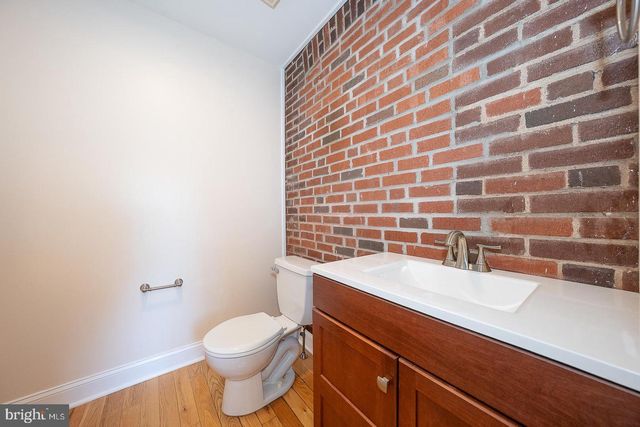 107 W CIRCULAR AVE, Paoli, PA 19301