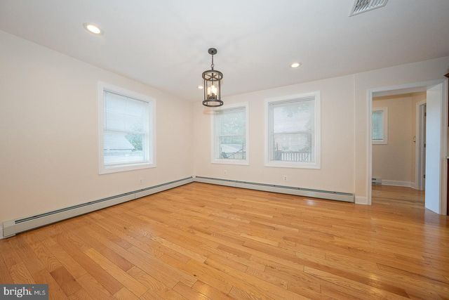 107 W CIRCULAR AVE, Paoli, PA 19301