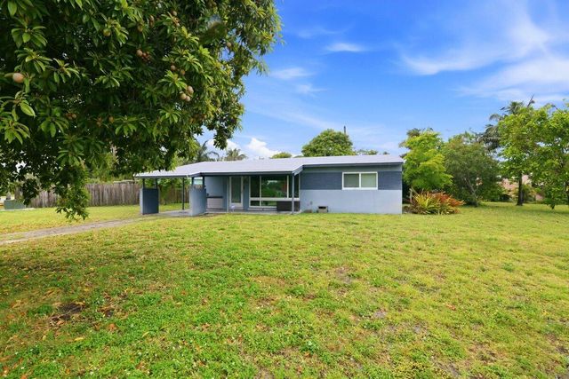 2421 SW 16th Street, Fort Lauderdale, FL 33312