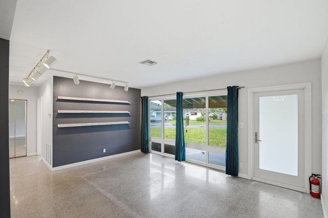 2421 SW 16th Street, Fort Lauderdale, FL 33312