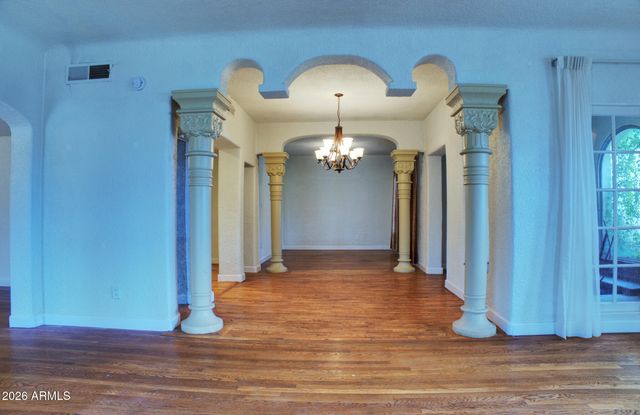 15 W PASADENA Avenue, Phoenix, AZ 85013