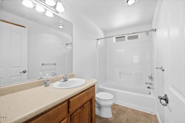 129 Cottonwood Drive, Eagle Point, OR 97524