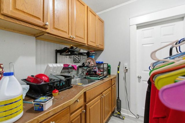 618 Prescott Street, Manchester, NH 03103