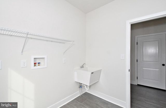 208 SCHWENK RD, Perkiomenville, PA 18074
