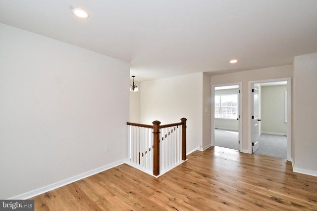 208 SCHWENK RD, Perkiomenville, PA 18074