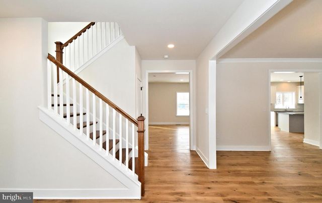 208 SCHWENK RD, Perkiomenville, PA 18074