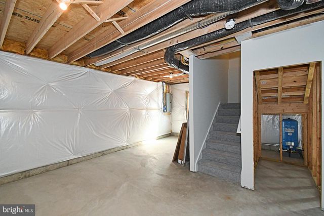 208 SCHWENK RD, Perkiomenville, PA 18074