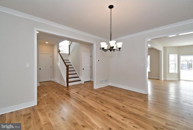 208 SCHWENK RD, Perkiomenville, PA 18074