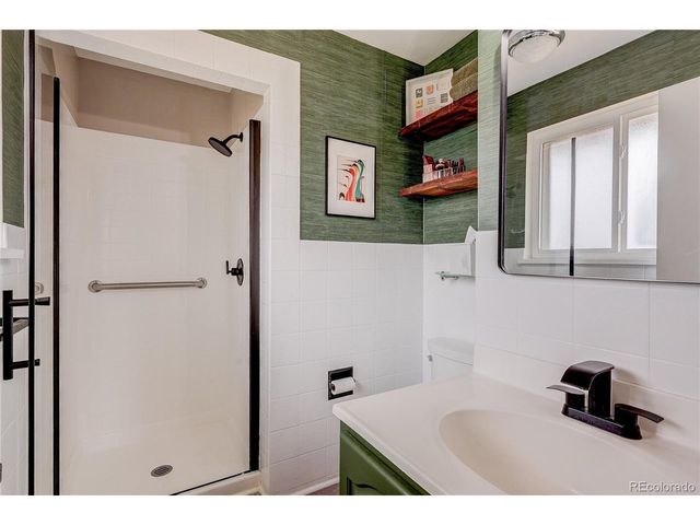 480 E Briarwood Dr, Centennial, CO 80122