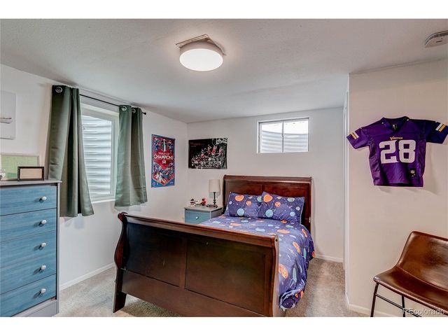 480 E Briarwood Dr, Centennial, CO 80122