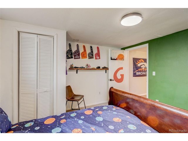 480 E Briarwood Dr, Centennial, CO 80122