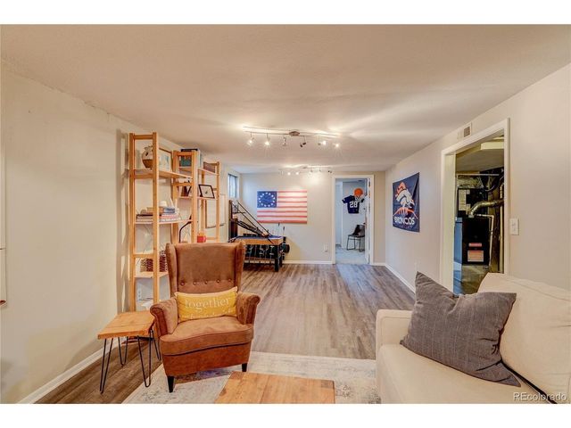 480 E Briarwood Dr, Centennial, CO 80122