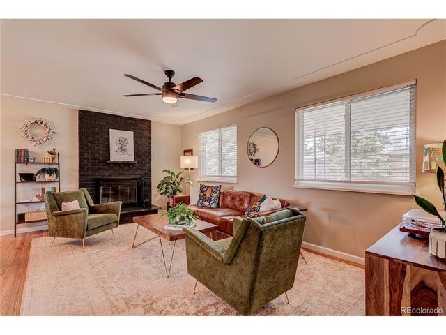 480 E Briarwood Dr, Centennial, CO 80122