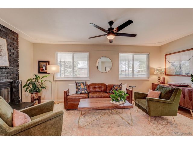 480 E Briarwood Dr, Centennial, CO 80122