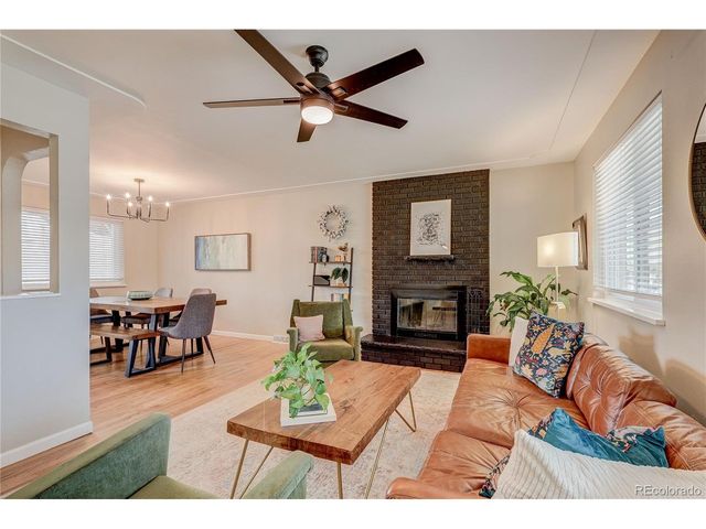 480 E Briarwood Dr, Centennial, CO 80122