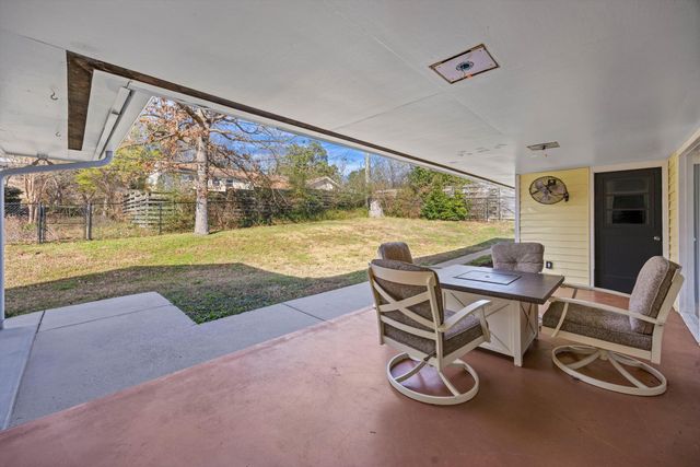 841 Belvoir Crest Drive, Chattanooga, TN 37412