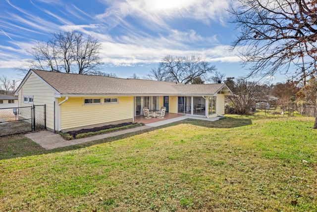 841 Belvoir Crest Drive, Chattanooga, TN 37412