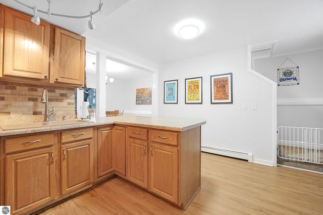 2525 Five Mile Road, Traverse City, MI 49686