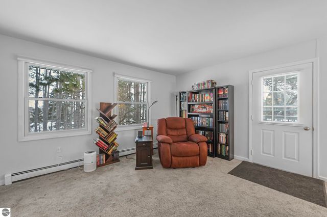 2525 Five Mile Road, Traverse City, MI 49686