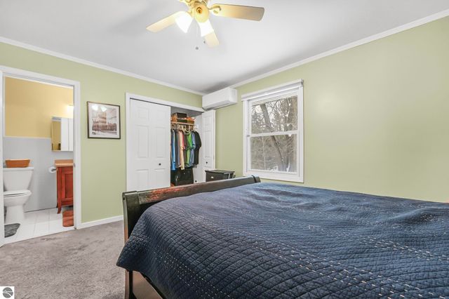 2525 Five Mile Road, Traverse City, MI 49686