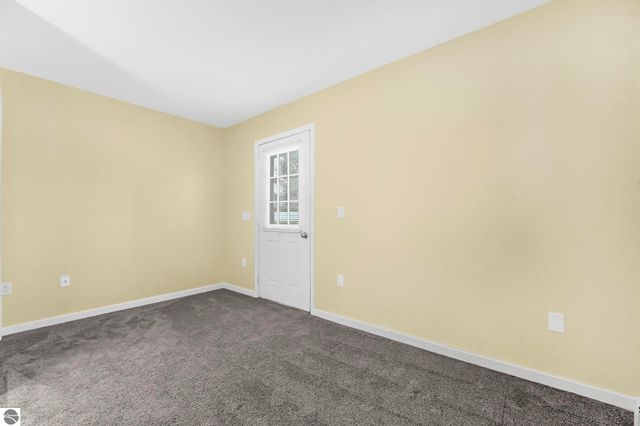 2525 Five Mile Road, Traverse City, MI 49686