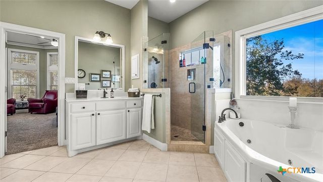 948 Upper Elgin River Road, Elgin, TX 78621