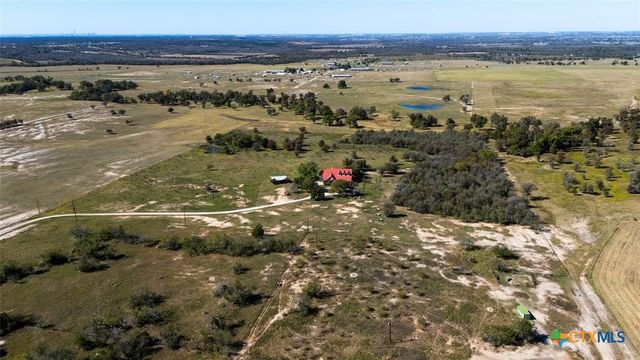 948 Upper Elgin River Road, Elgin, TX 78621