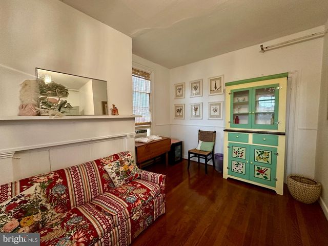 210 W MAIN ST, Berryville, VA 22611