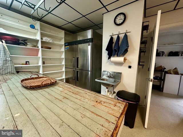 210 W MAIN ST, Berryville, VA 22611