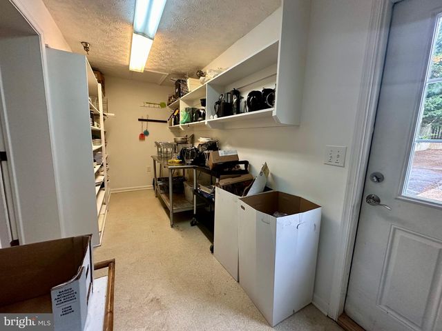 210 W MAIN ST, Berryville, VA 22611