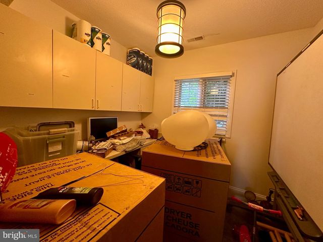 210 W MAIN ST, Berryville, VA 22611