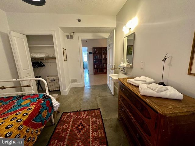 210 W MAIN ST, Berryville, VA 22611