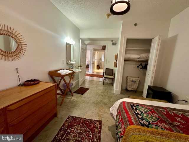 210 W MAIN ST, Berryville, VA 22611