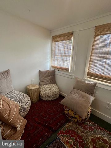 210 W MAIN ST, Berryville, VA 22611