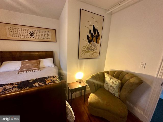 210 W MAIN ST, Berryville, VA 22611