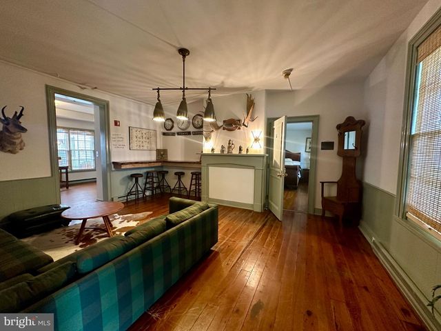 210 W MAIN ST, Berryville, VA 22611