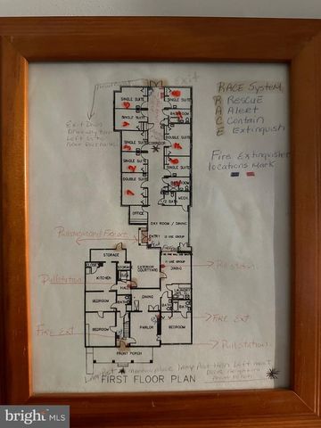 210 W MAIN ST, Berryville, VA 22611