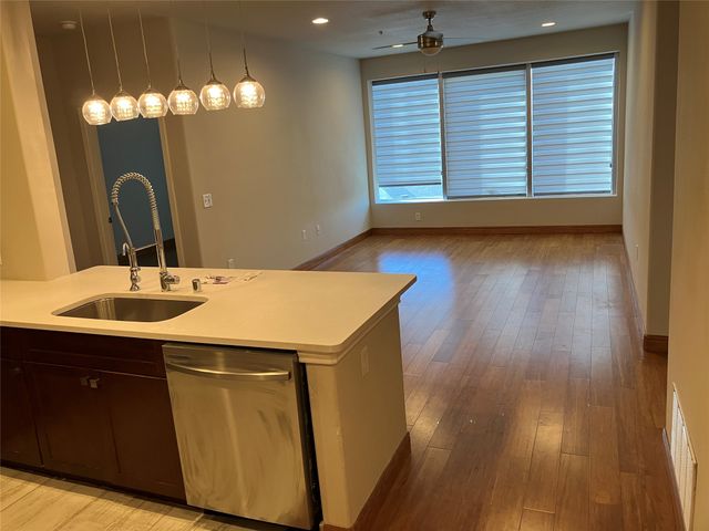 1220 W Trinity Mills Road 5009, Carrollton, TX 75006