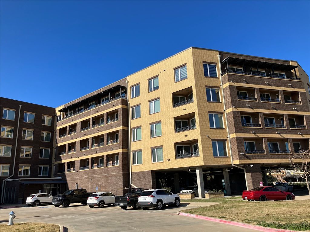 1220 W Trinity Mills Road 5009, Carrollton, TX 75006