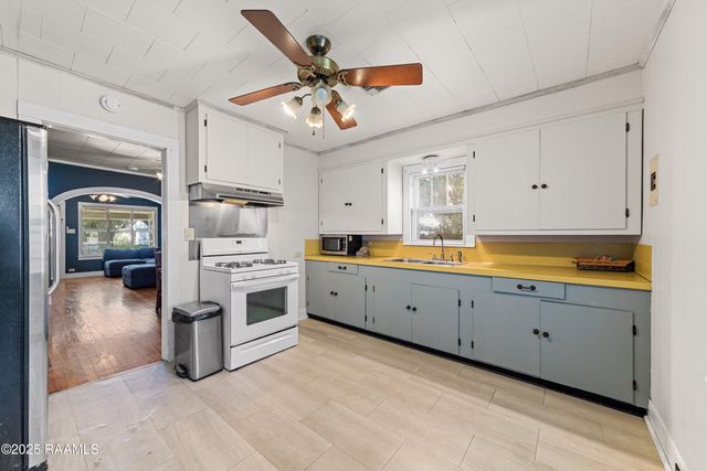 307 Ash Street, New Iberia, LA 70563