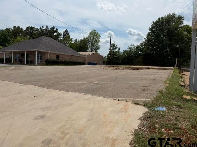 411 HWY 110 N, Whitehouse, TX 75791