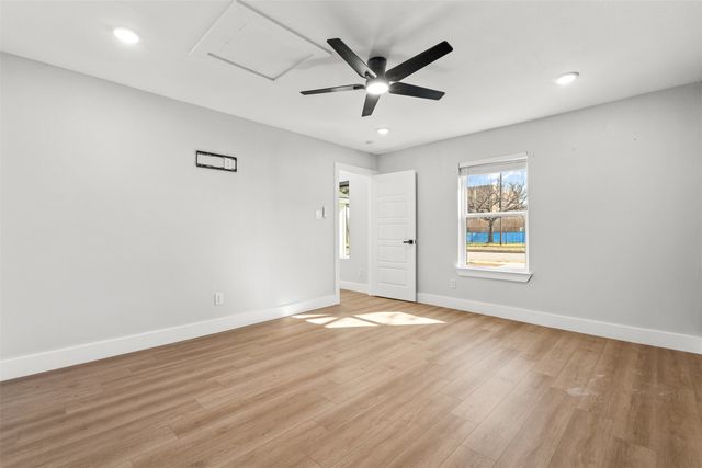 2837 Elsie Faye Heggins Street, Dallas, TX 75215