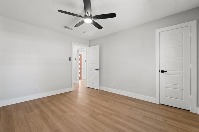 2837 Elsie Faye Heggins Street, Dallas, TX 75215