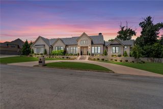 8 S Newhaven Court, Rogers, AR 72758