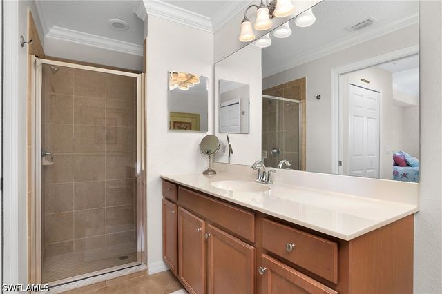9719 Acqua CT 214, Naples, FL 34113