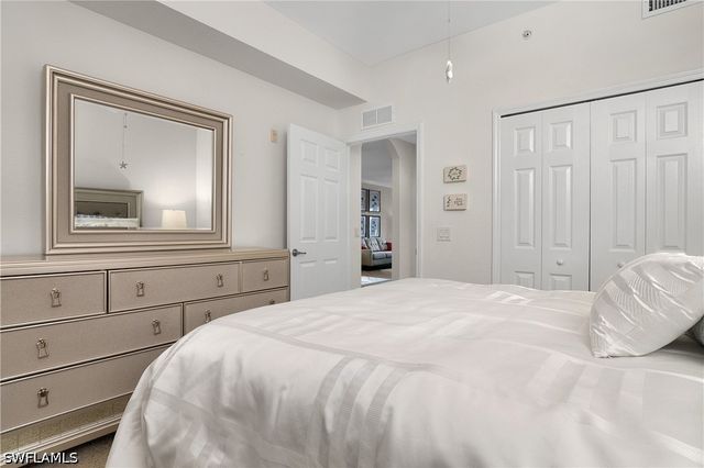 9719 Acqua CT 214, Naples, FL 34113