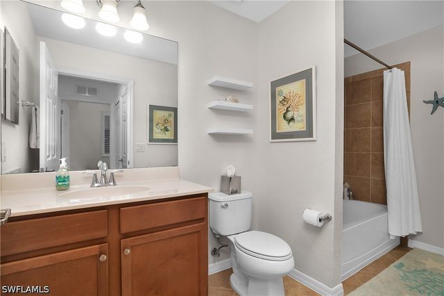 9719 Acqua CT 214, Naples, FL 34113