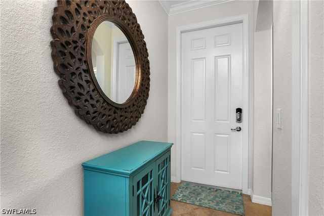 9719 Acqua CT 214, Naples, FL 34113